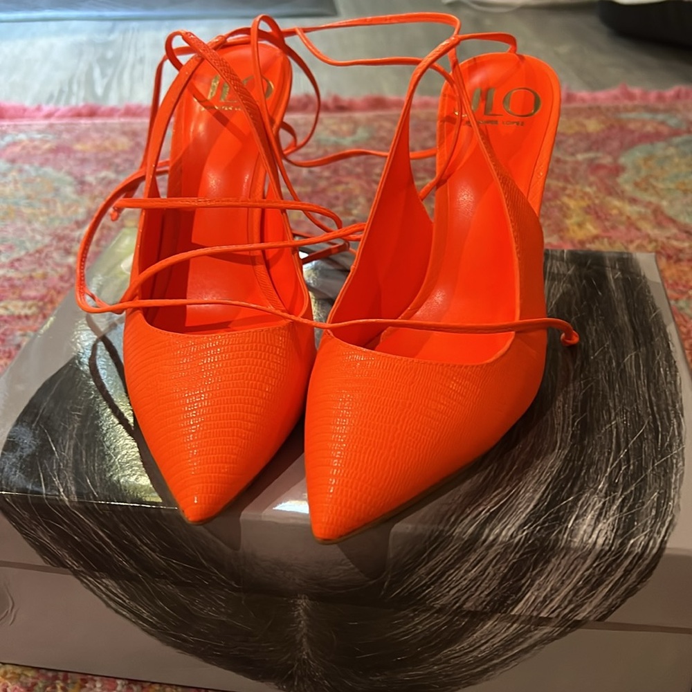JLO size 8 orange florella heels - Picture 3 of 4